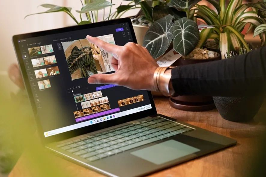 AI加持，微软的作图软件要“干翻”Adobe？